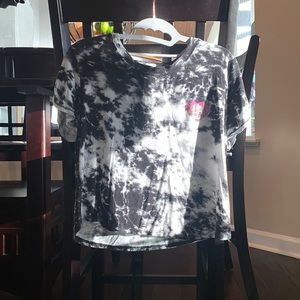 PacSun cropped shirt